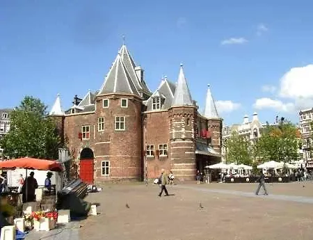Canal House 1680 Отель типа 